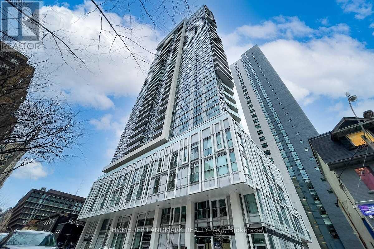 Apartment in Toronto (Church-Yonge Corridor)