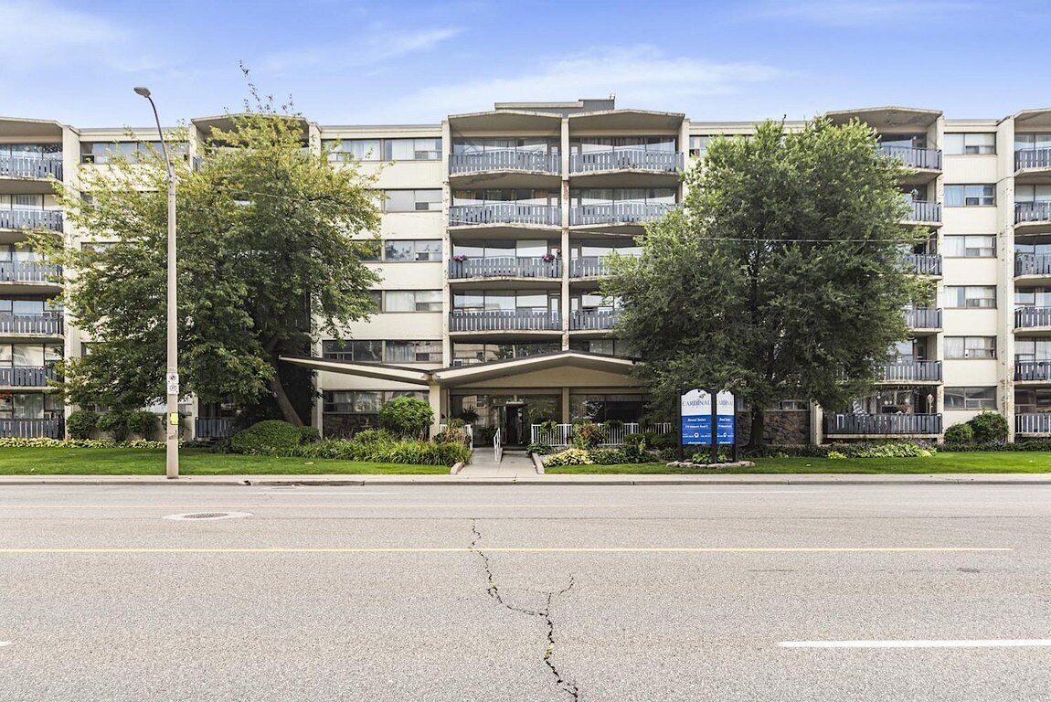Cardinal Plaza