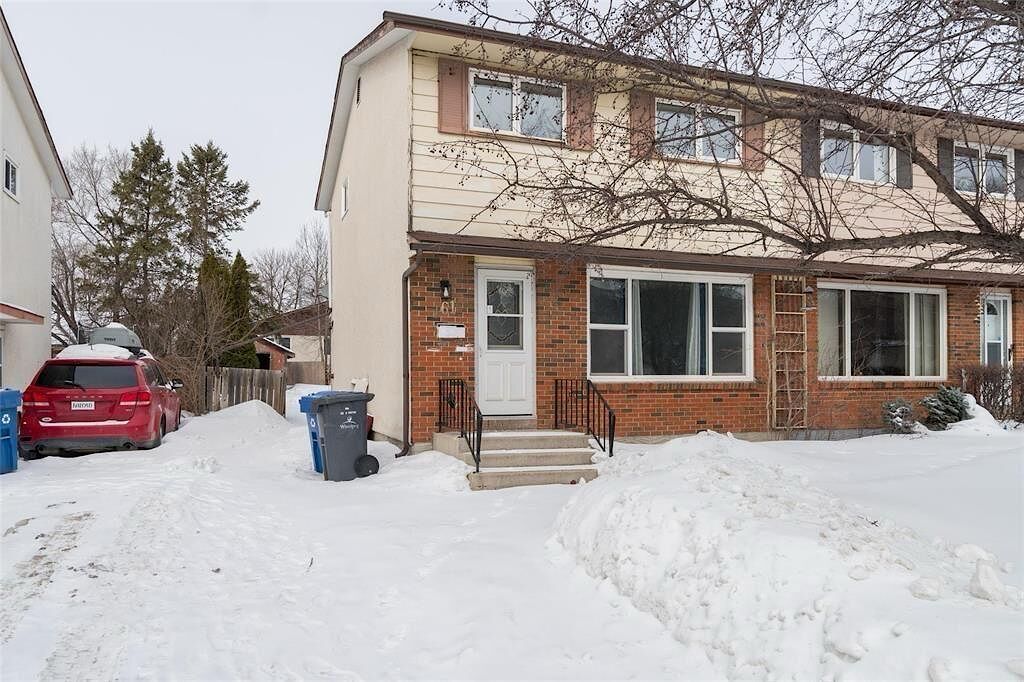 Charming 3 Bedroom East Kildonan Townhouse