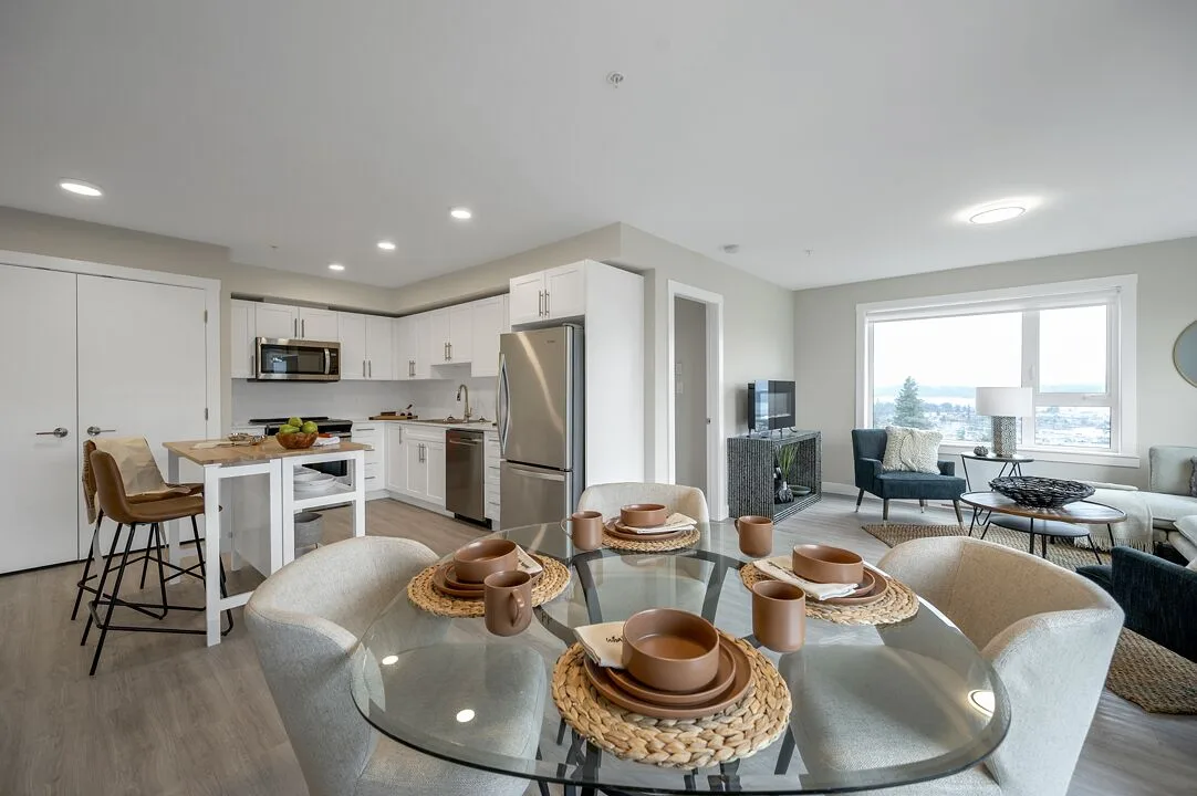 Brand New Apartments in North Vancouver! Move in November 1st!