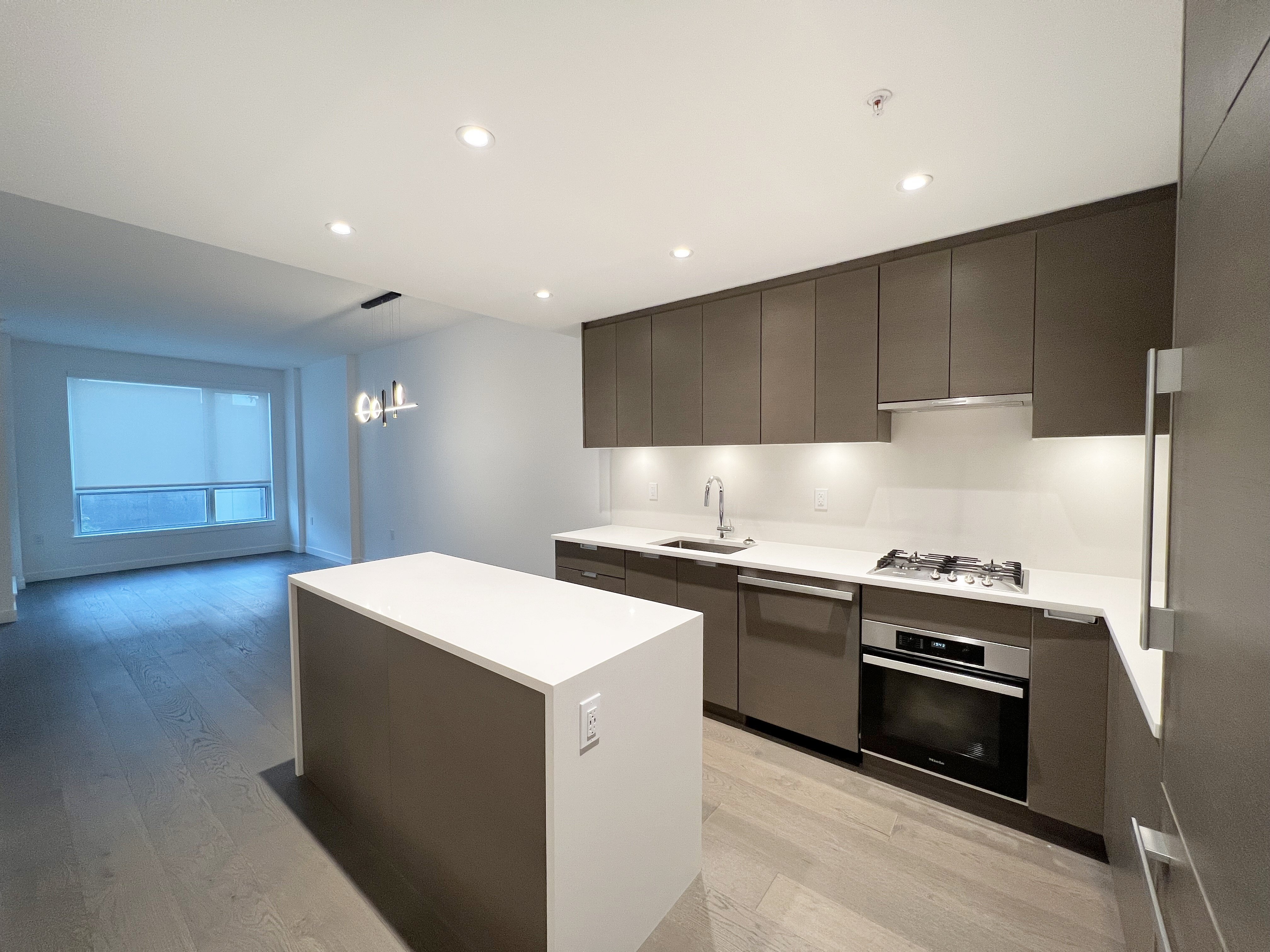 6328 Cambie Street, Vancouver, BC - Condo for rent