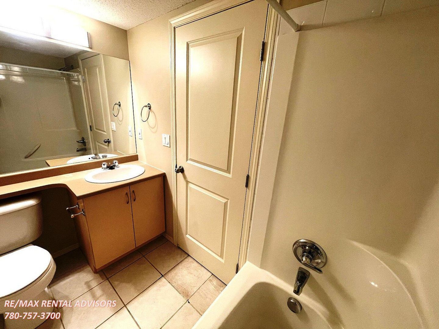 SPACIOUS 2 BED 2 BATH 2ND-FLOOR APARTMENT W/ UNDERGROUND PARKING STALL IN THE COMMUNITY OF CALLINGWOOD SOUTH