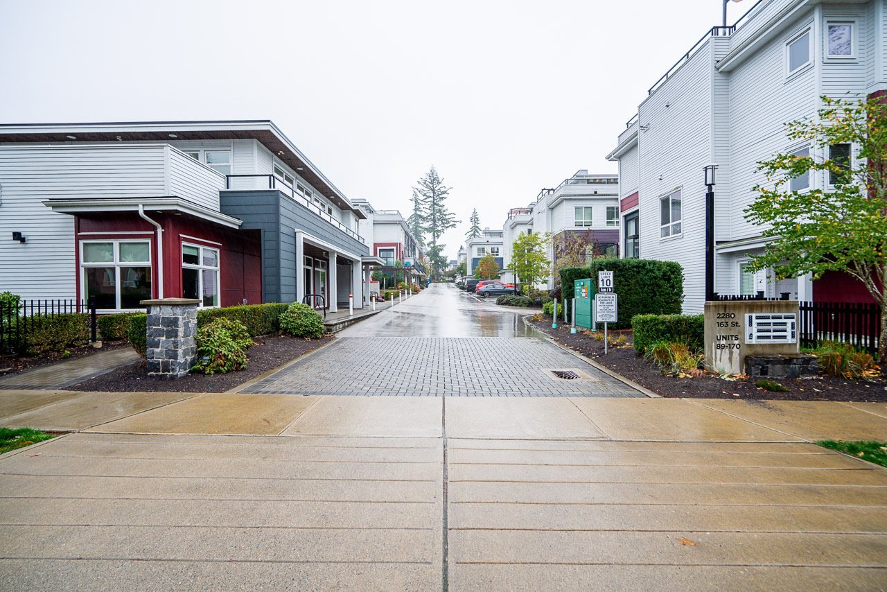 2280 163 Street, Surrey, BC - Town House for rent