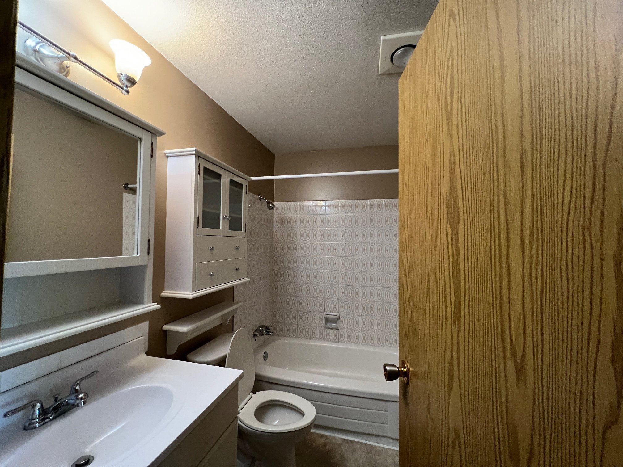 2566 154 Street, Surrey, BC - Town House for rent