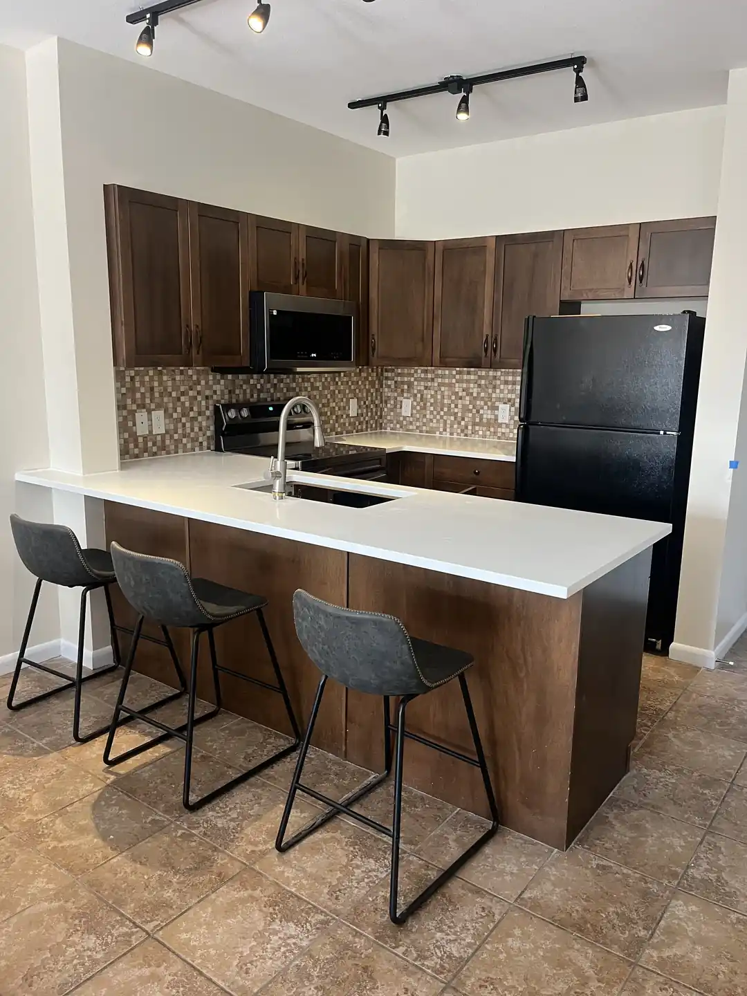 654 Cook Road, Kelowna, BC - Condo for rent