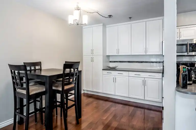 Luxury top floor unit W 2 Parking spots for trucks