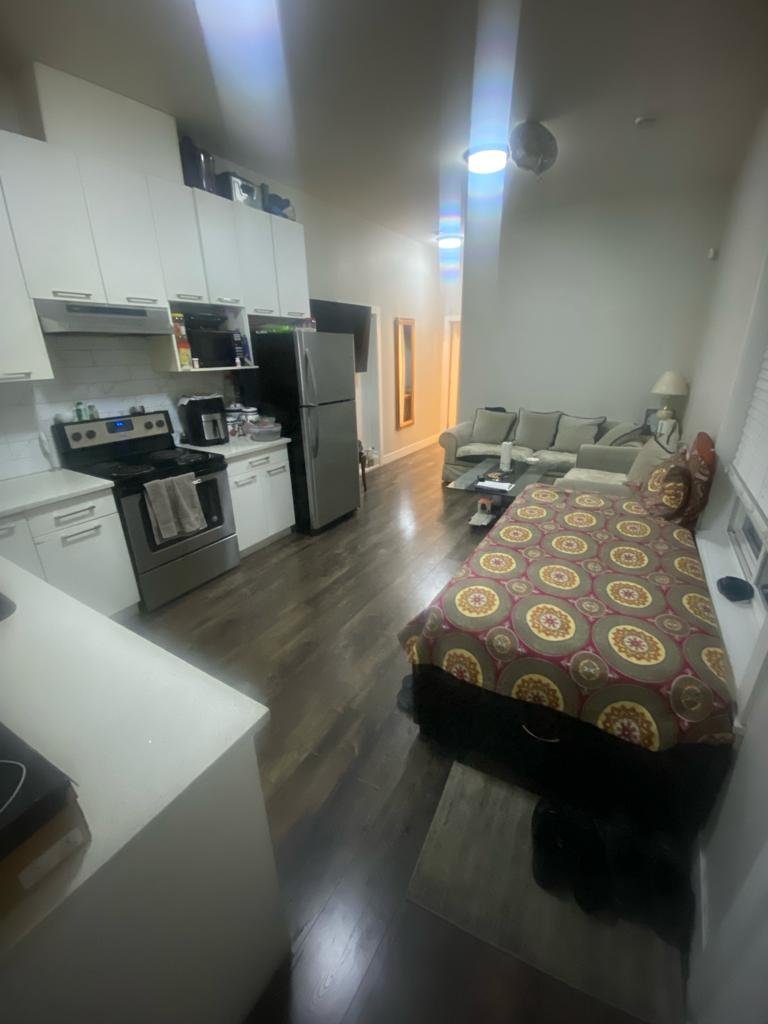 66 142 Street, Surrey, BC - Room for rent