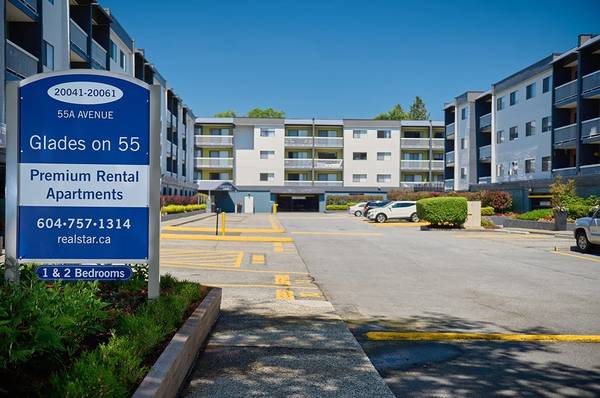 Window coverings, Private balcony, On-Site Management