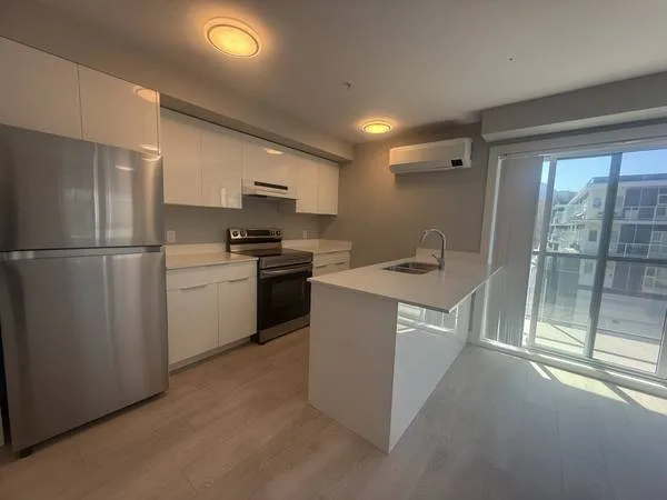 2 Bed, 1 Bath Condo - #404 Northyards II