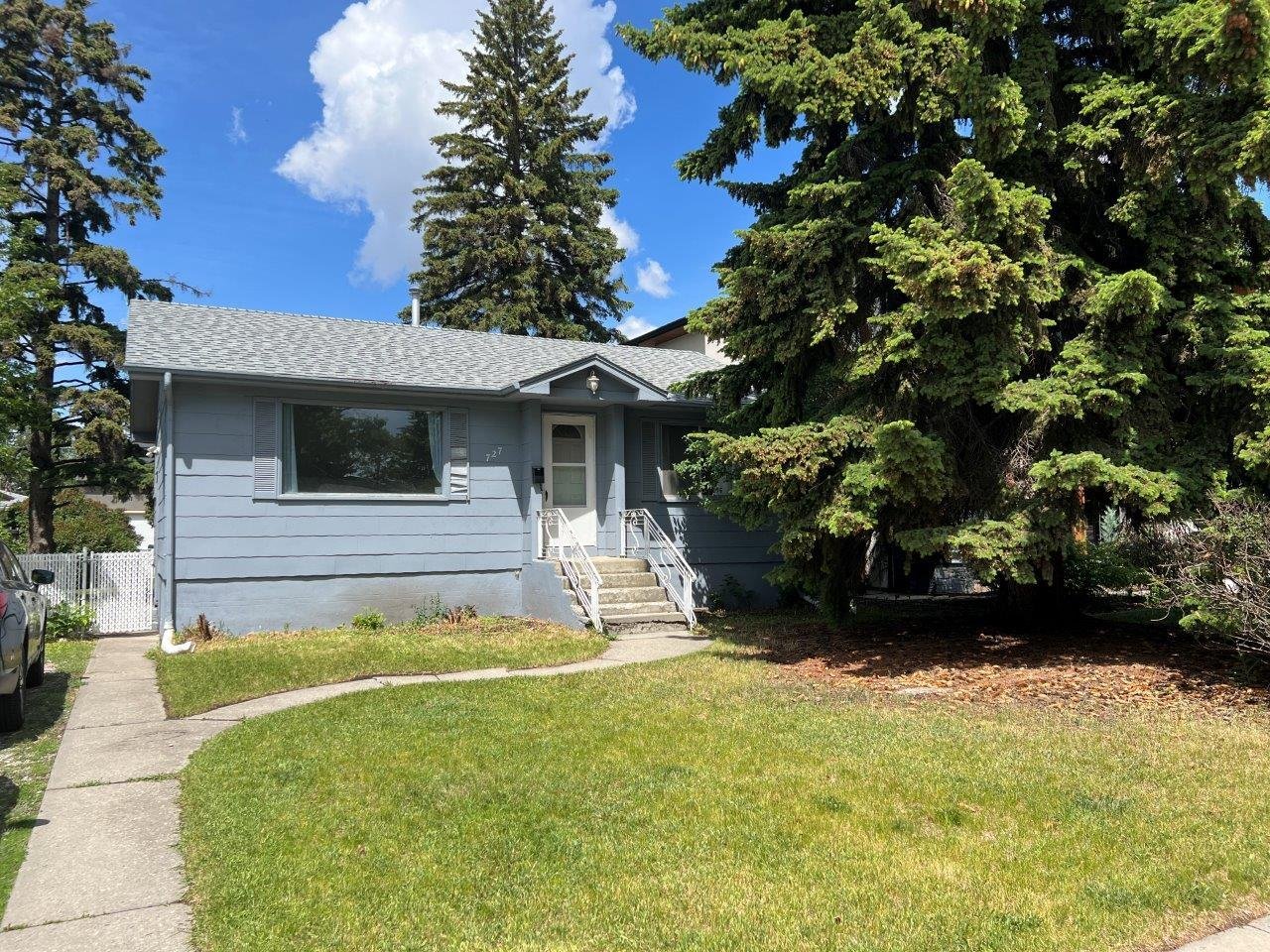 727 33 Street Northwest, Calgary, AB - House for rent