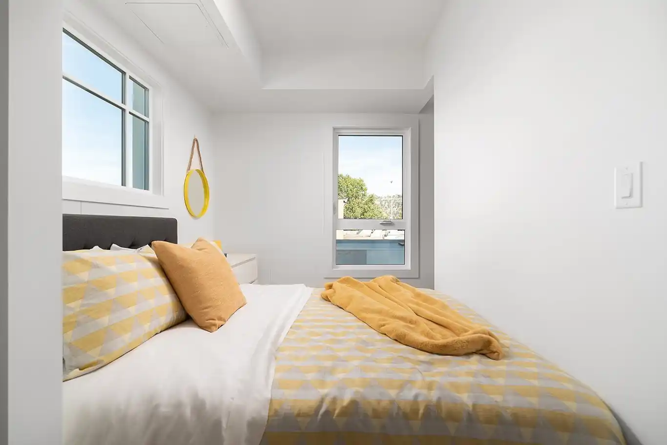 2080 Benvoulin Court, Kelowna, BC - Studio for rent