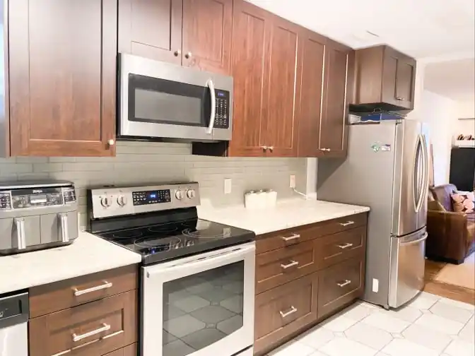 Capilano Highlands, North Vancouver, BC - Room for rent
