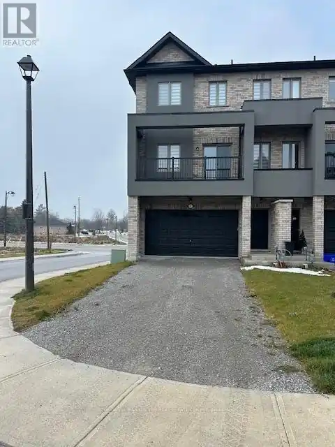 1 BALLINGER WAY - 1 Ballinger Way, Uxbridge, ON