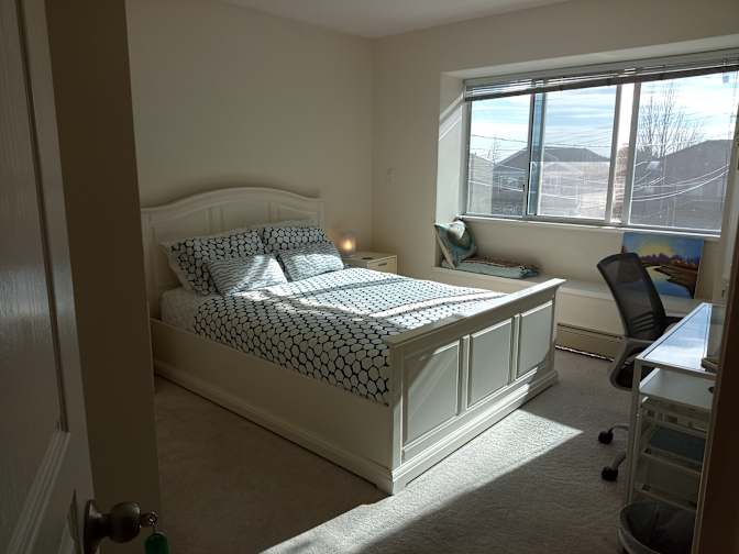 Marpole, Vancouver, BC - Room for rent