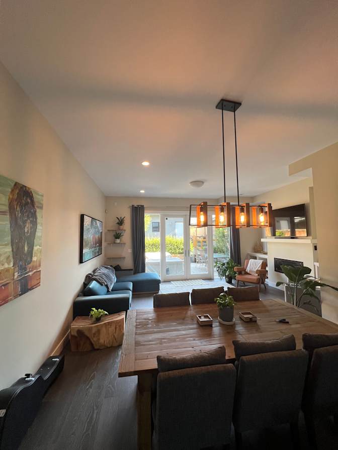 32 Avenue SW - 32 Avenue SW, Calgary, AB