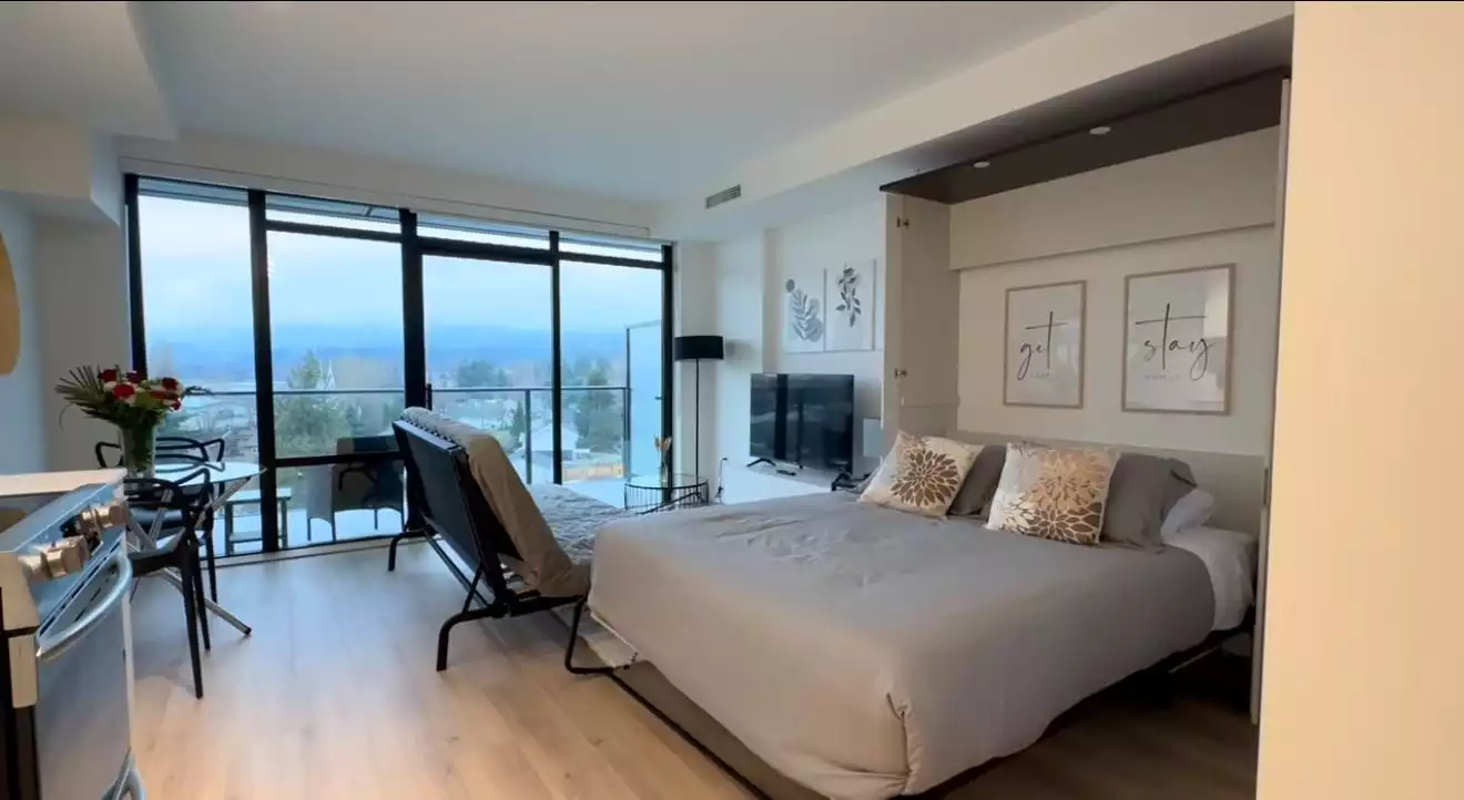 North Vancouver Furnished Condo for Rent - Stylish Studio with Balcony, Air Conditioning, and Stainless Steel Appliances