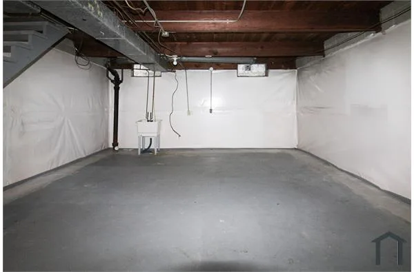 914 Maybelle St NE Grand Rapids, MI 49503, Grand Rapids, Michigan