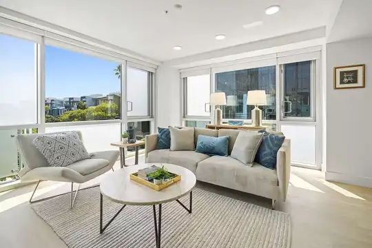 Living at Santa Monica