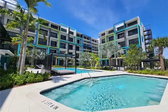 4400 Sunrise Blvd #S2-B