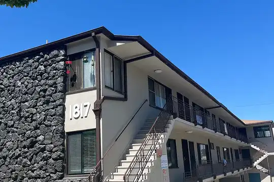 1823 7th street LLC