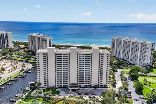 4101 N Ocean Blvd #1605