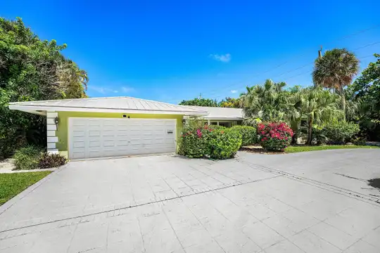1350 Spanish River Rd