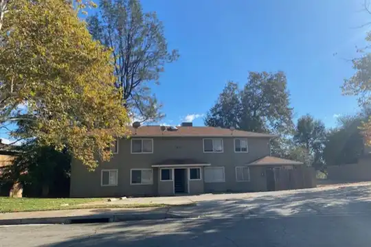 1601 Bramble Pl unit 4