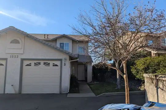 1023 Burton Dr unit d