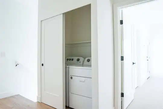 150 Rothrock Pl unit 13C