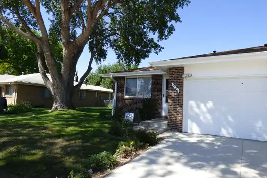 918 Kelly Pl unit 920 Kelly Place