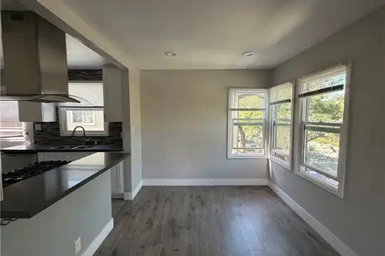 2852 Exposition Blvd unit C
