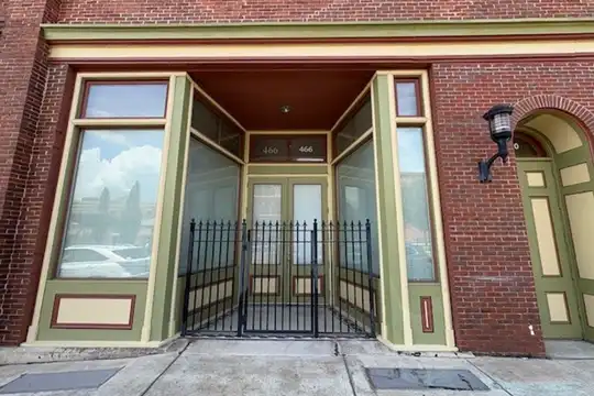 466 Poplar St unit 1