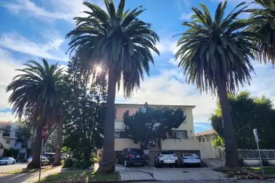 1025 Idaho Ave unit 9
