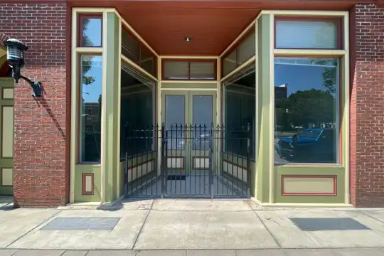 476 Poplar St unit 1