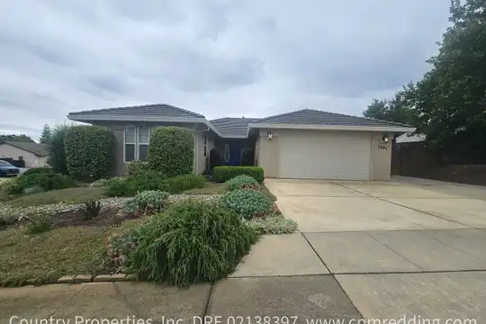 3491 Carlsbad Ln