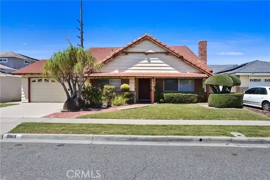 8801 Monterey Cir