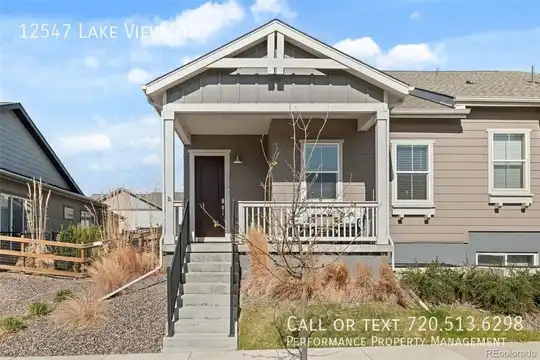 12547 Lake View St