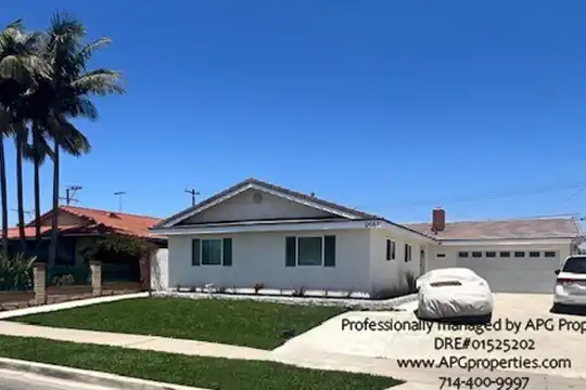 9565 Mansor Ave