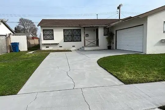 6131 Choctaw Dr