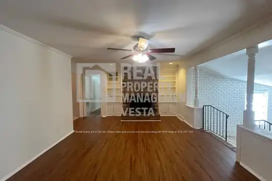 240 Candler Dr