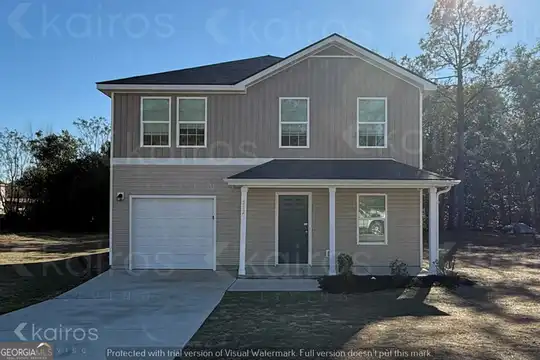202 Topaz Ln