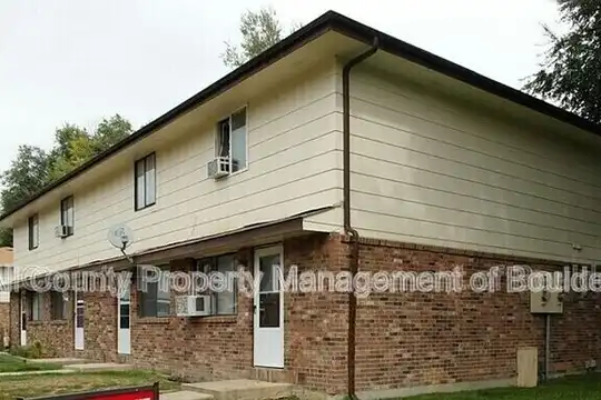 204 St Clair Ave unit C